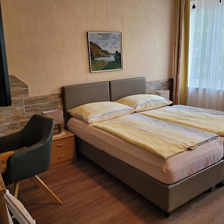 Pension Pfefferdohle Velden am Wörthersee Екстериор снимка