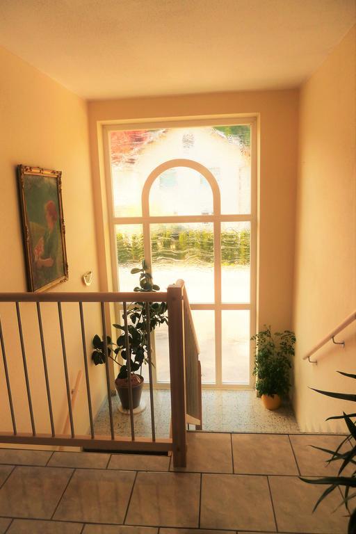 Pension Pfefferdohle Velden am Wörthersee Екстериор снимка
